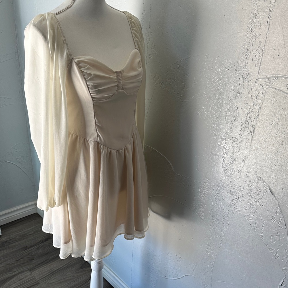 SHEIN Cream Long Sleeve Dress - Picture 3 of 10